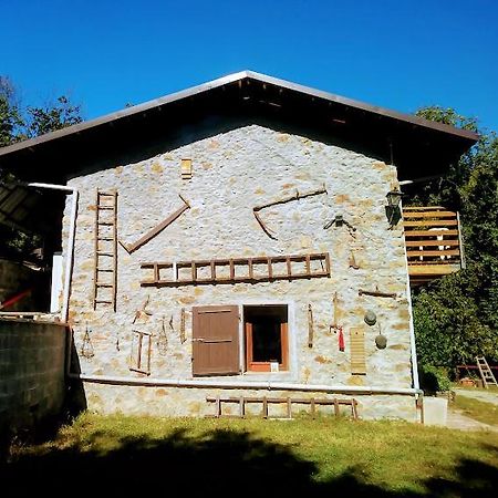 Hotel Il Pettirosso Castellamonte Exterior foto