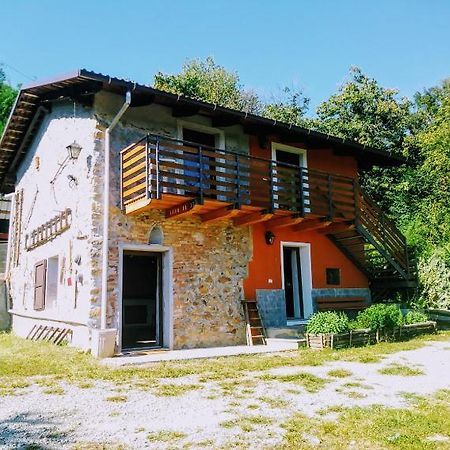 Hotel Il Pettirosso Castellamonte Exterior foto