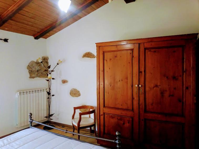 Hotel Il Pettirosso Castellamonte Exterior foto